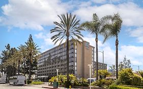 Clarion Hotel Anaheim Resort